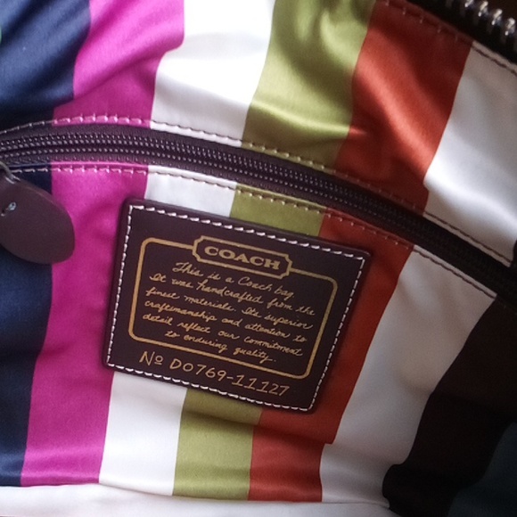 Coach leather shoulder bag in grey super cool chunky style meant to look distres - Picture 7 of 11